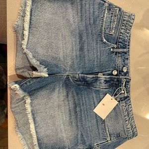NWT Good American shorts